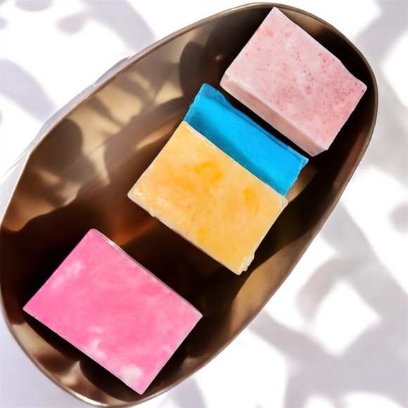 Set of 3 soaps handmade strawberry, cherry & citrus 4x2in 8oz each shea butter - Picture 2 of 3